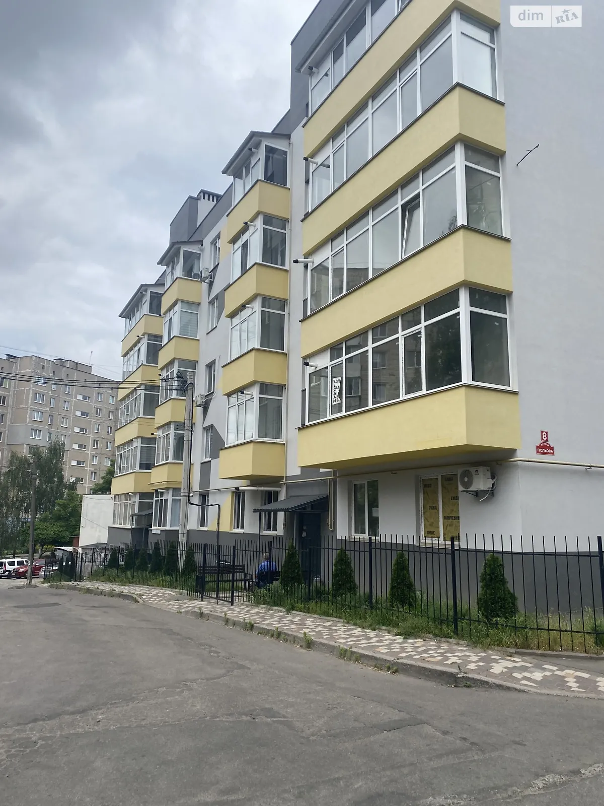 Продається 2-кімнатна квартира 65.2 кв. м у Вінниці, вул. Польова, 8 - фото 1