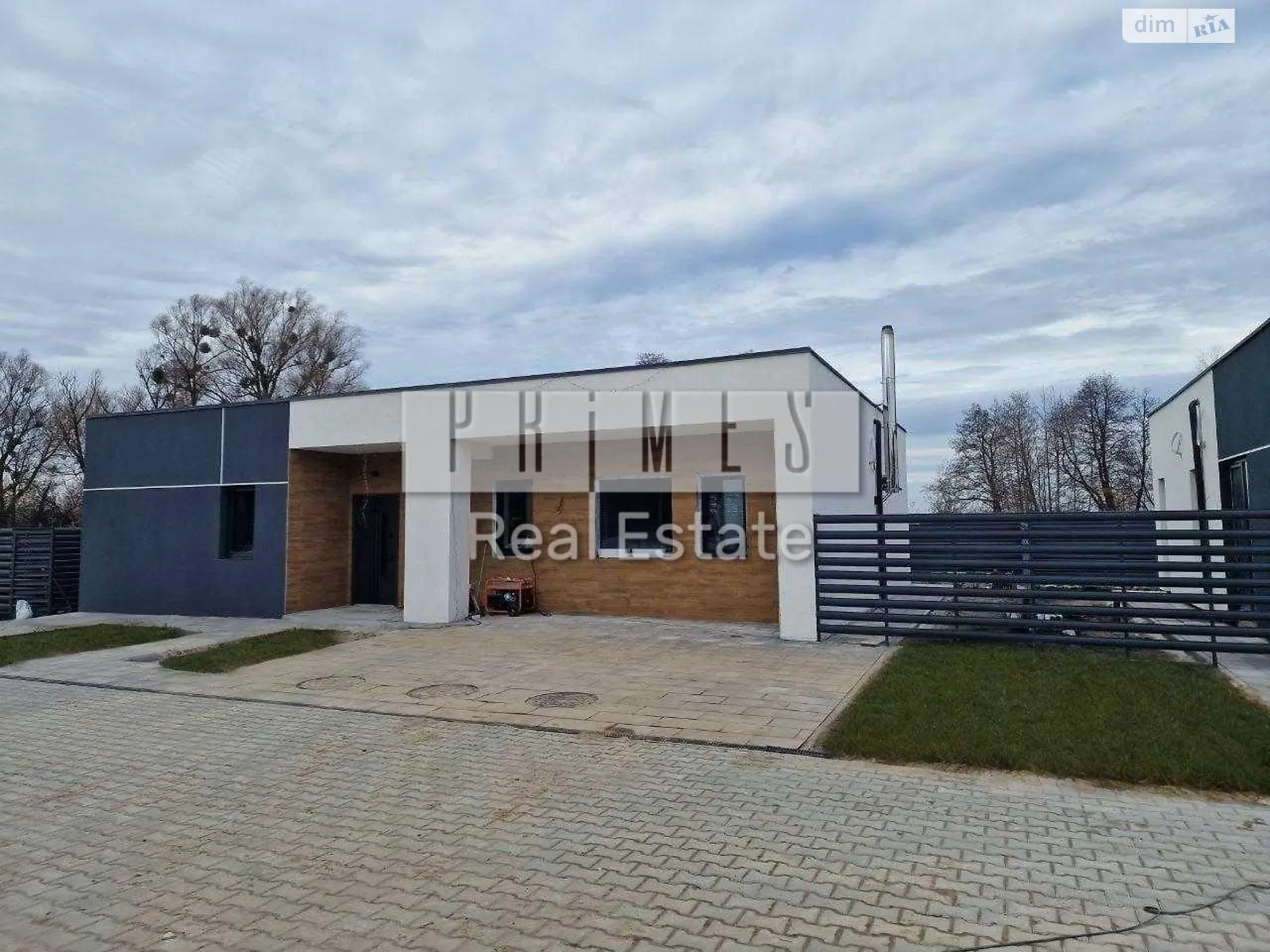 Продается одноэтажный дом 114 кв. м с бассейном, цена: 165000 $ - фото 1