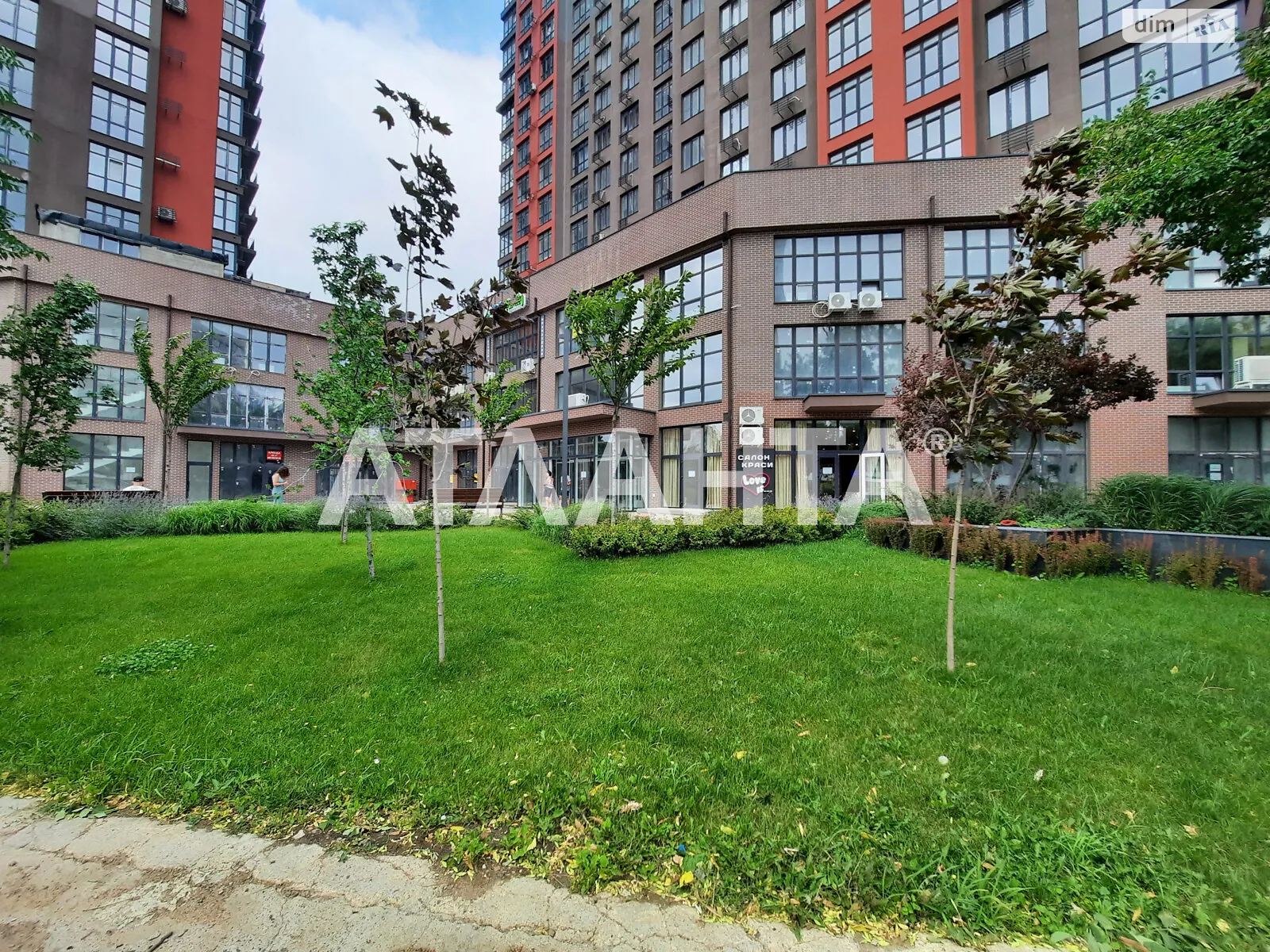 Продается 2-комнатная квартира 71 кв. м в Одессе, ул. Академика Филатова, 21 - фото 1