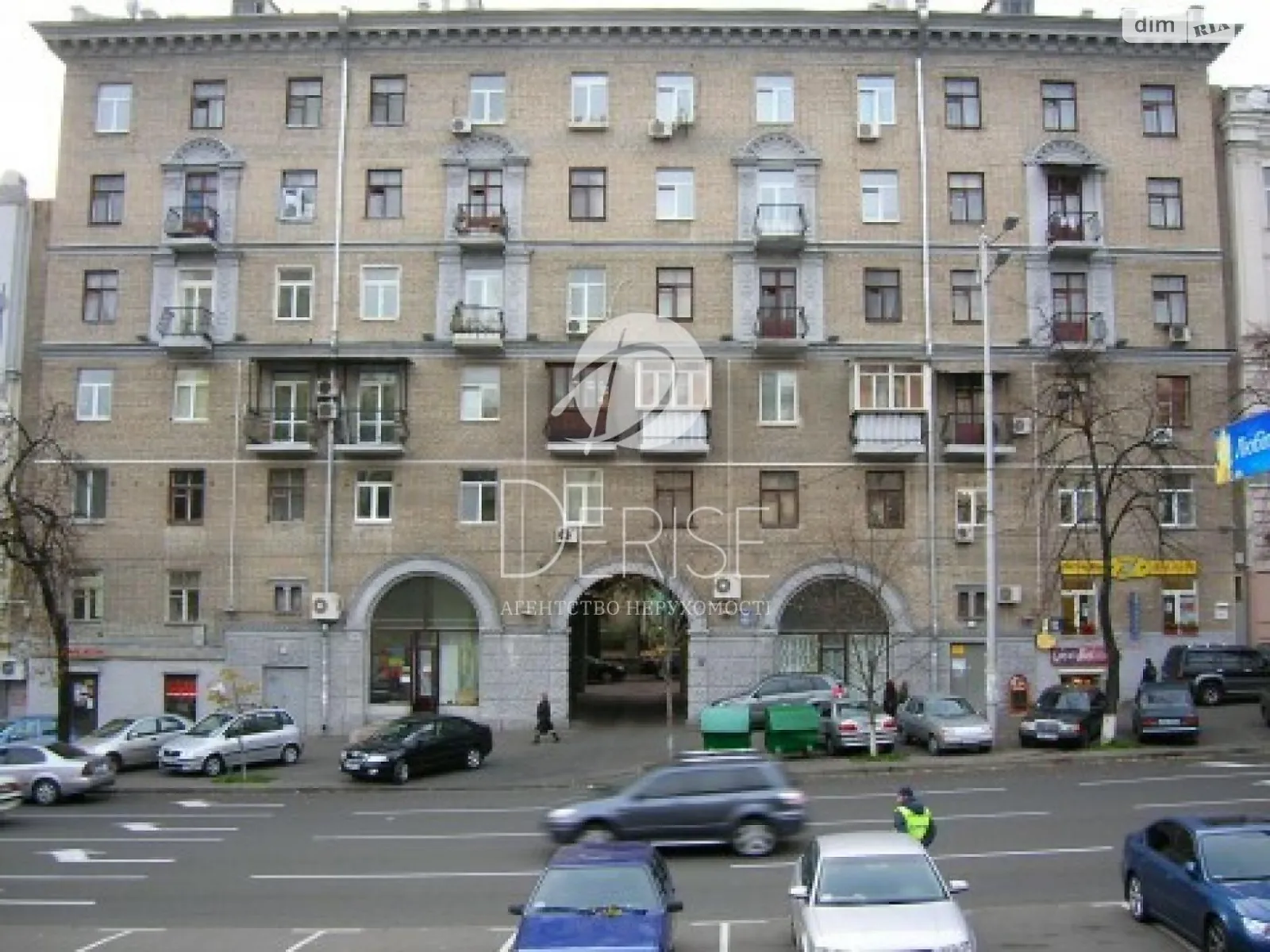 Продается 1-комнатная квартира 42 кв. м в Киеве, ул. Эспланадная, 32 - фото 1