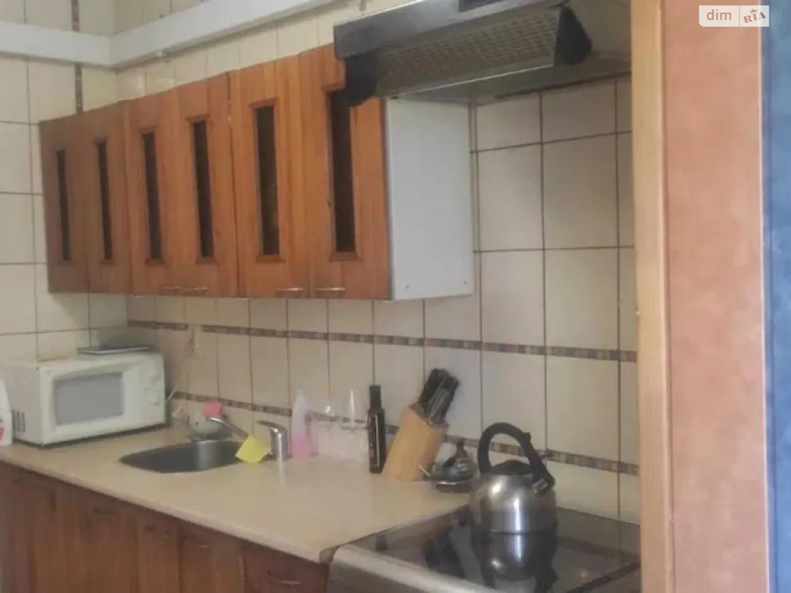 Продается 1-комнатная квартира 38 кв. м в Киеве, ул. Горловская, 38/40 - фото 1