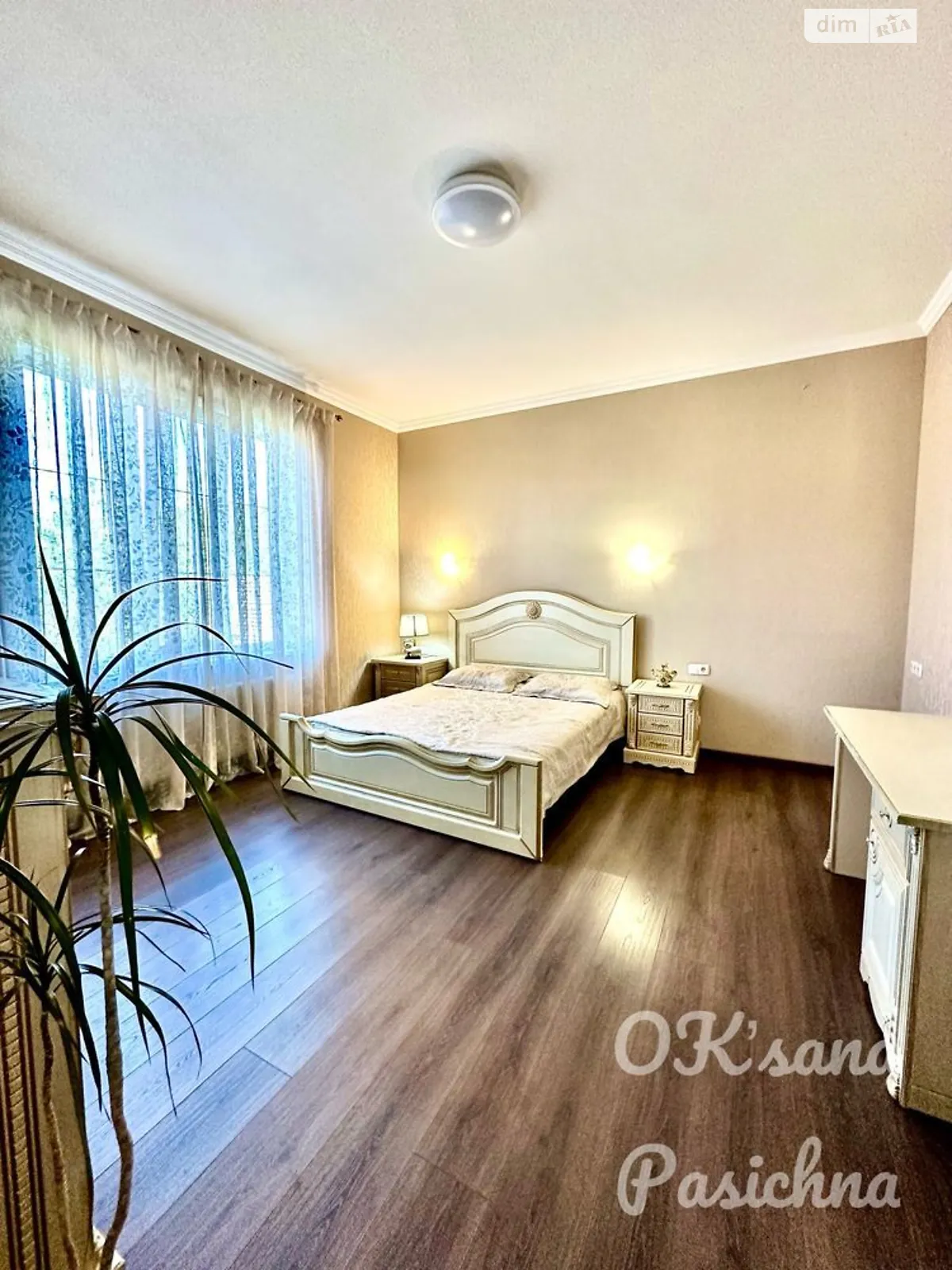 Сдается в аренду одноэтажный дом 210 кв. м с камином, цена: 56000 грн - фото 1