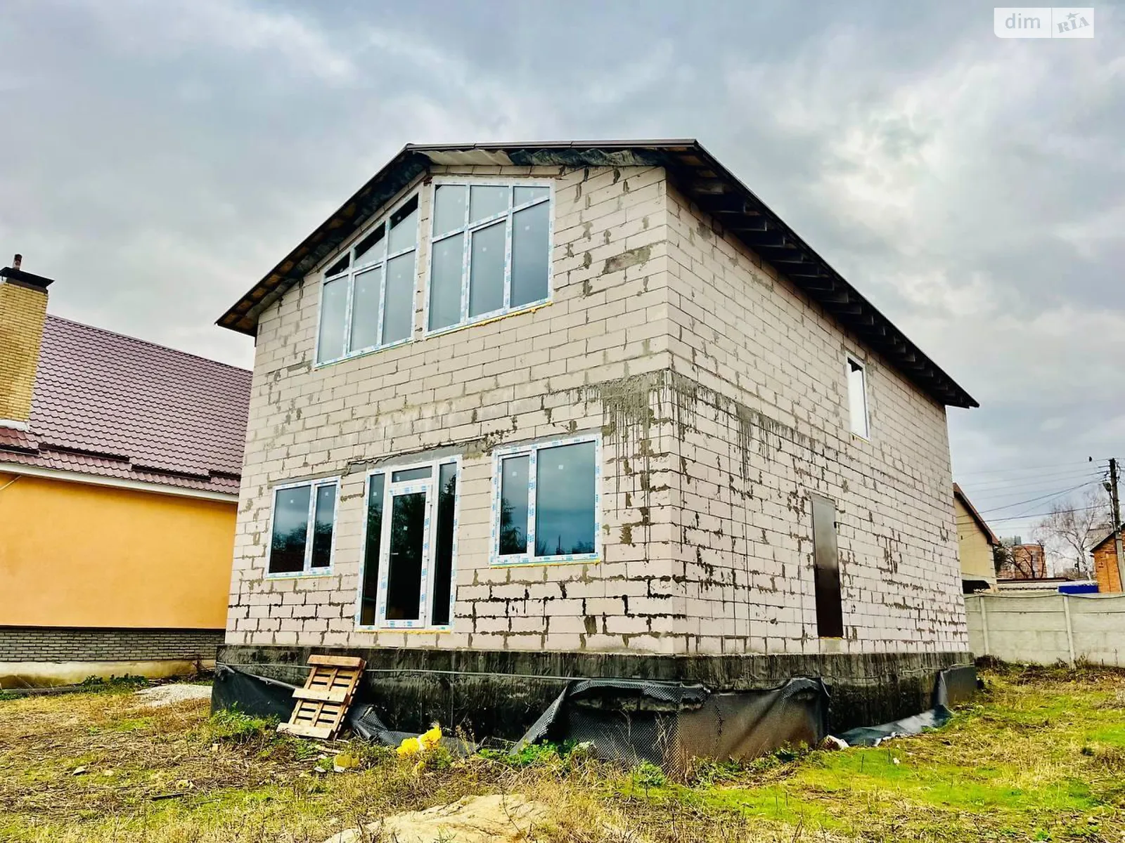 Продається будинок 2 поверховий 203 кв. м с басейном, цена: 149000 $ - фото 1