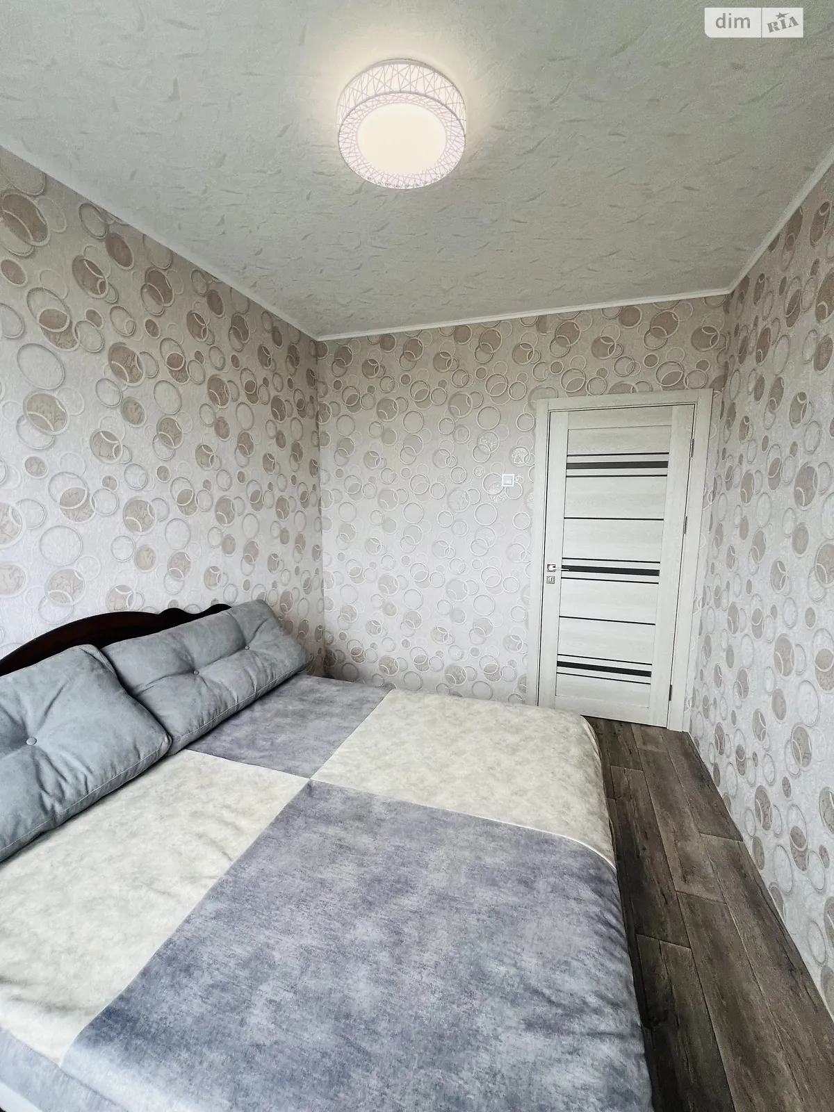 Продается 2-комнатная квартира 45 кв. м в Харькове, ул. Амосова, 13 - фото 1