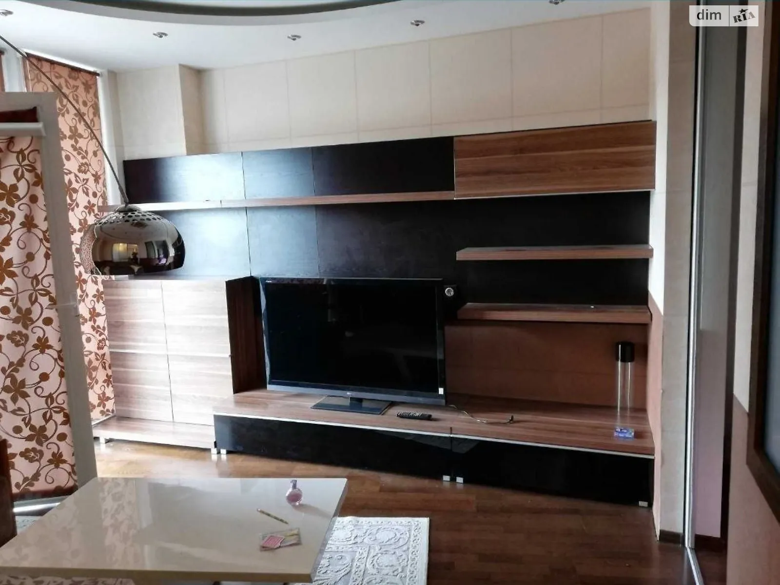 Здається в оренду 2-кімнатна квартира 65 кв. м у Дніпрі, вул. Королеви Єлизавети ІІ(Глінки), 2 - фото 1