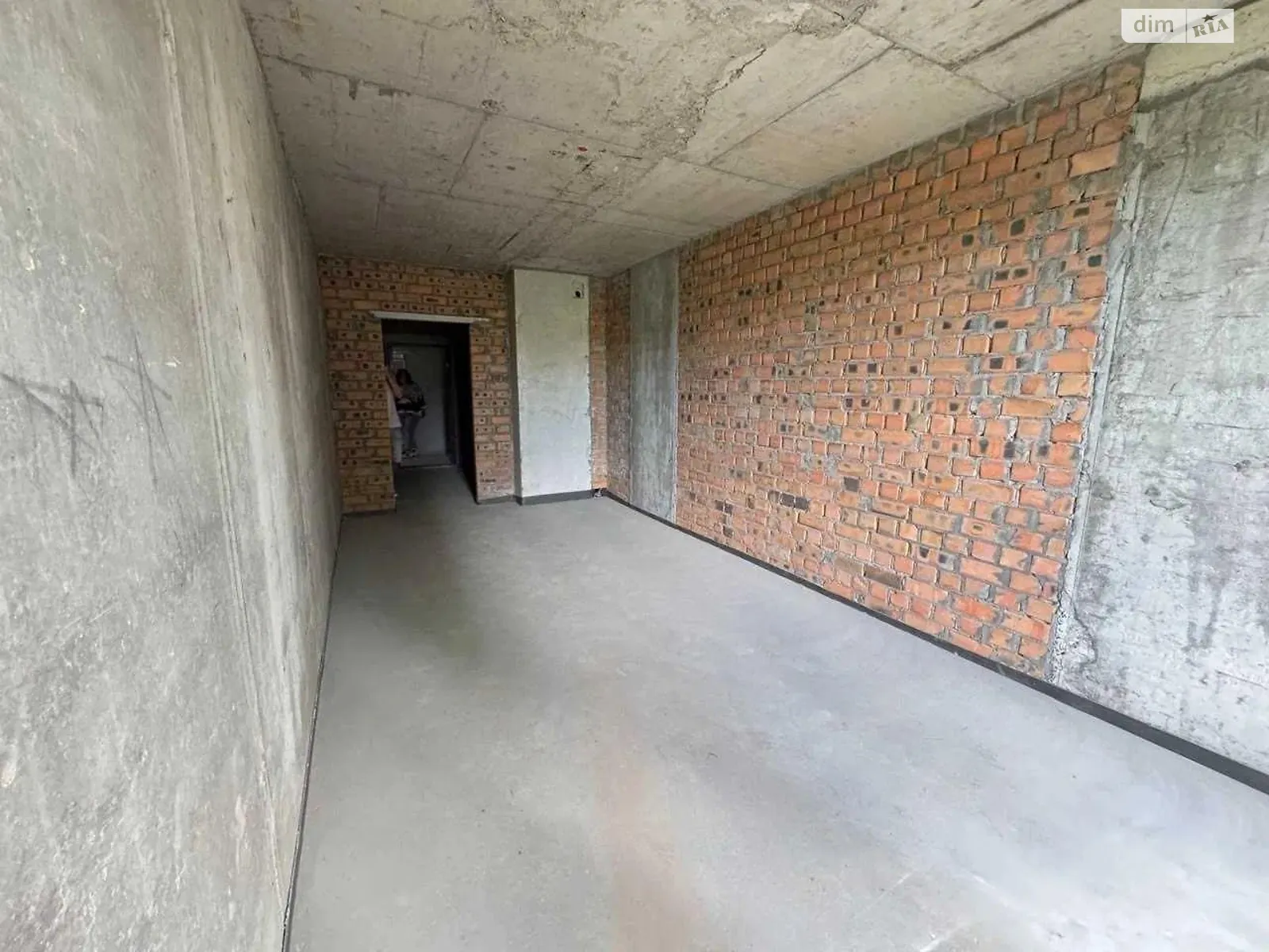 Продается 1-комнатная квартира 32 кв. м в Киеве, ул. Вышгородская, 45 - фото 1