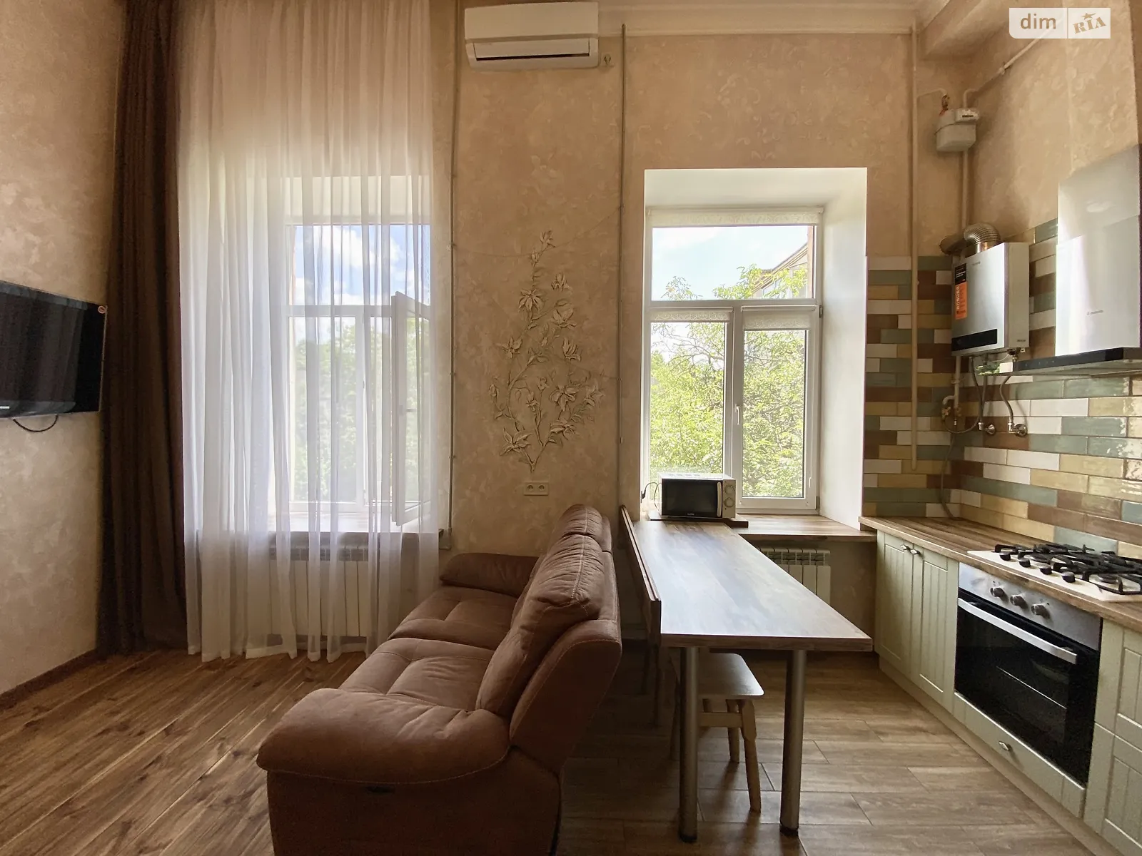 Здається в оренду 1-кімнатна квартира 32 кв. м у Одесі, вул. Базарна - фото 1