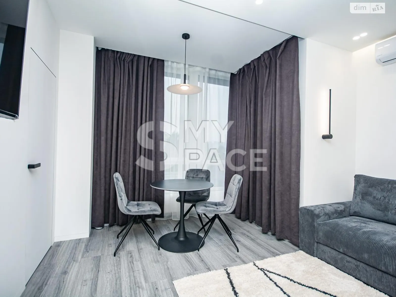 Продается 2-комнатная квартира 70 кв. м в Киеве, ул. Костанайская, 13 - фото 1