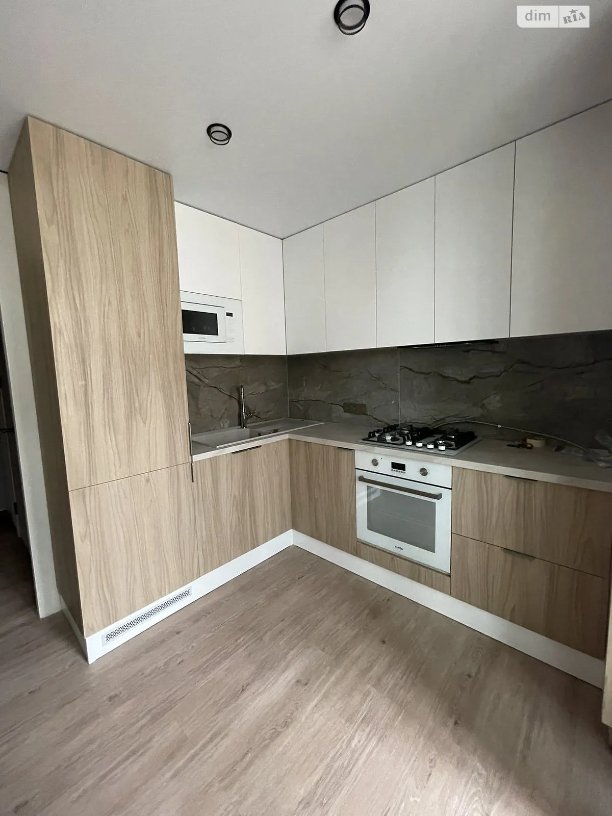 Продається 2-кімнатна квартира 53 кв. м у Полтаві, вул. Героїв АТО - фото 1