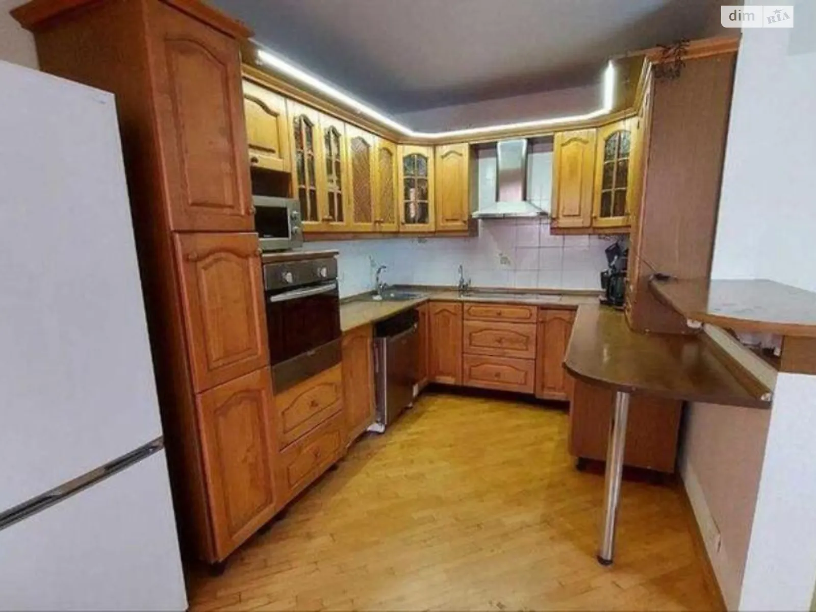 Продається 3-кімнатна квартира 110 кв. м у Києві, вул. Ахматової Анни, 43 - фото 1