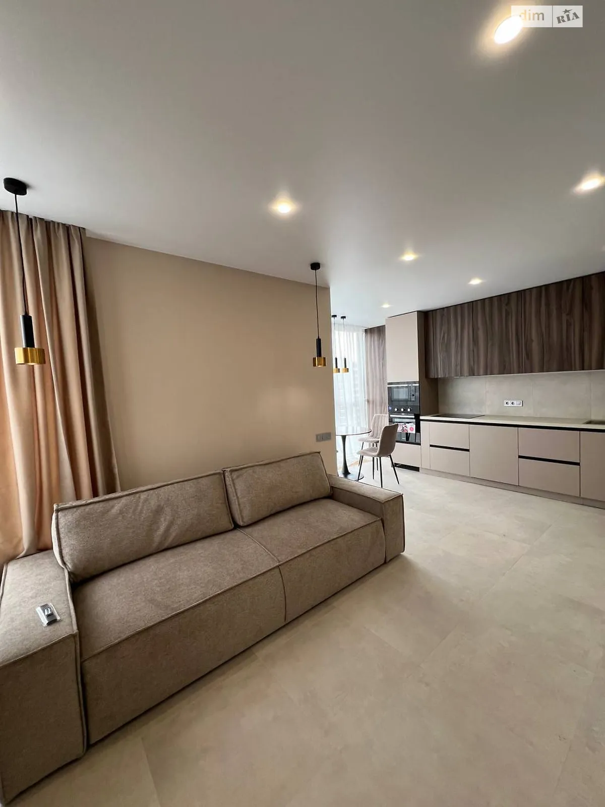 Сдается в аренду 2-комнатная квартира 55 кв. м в Днепре, ул. Космическая, 5 - фото 1