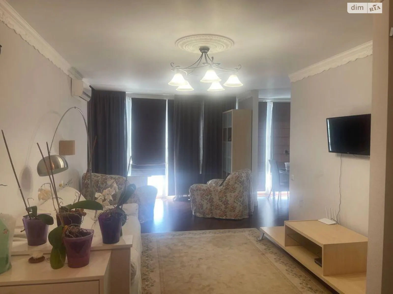 Продається 2-кімнатна квартира 40 кв. м у Києві, вул. Каховська, 56 - фото 1