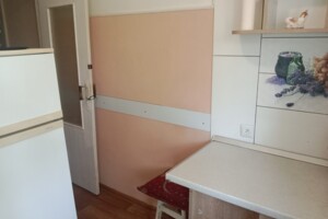 Сниму квартиру в Коростене долгосрочно
