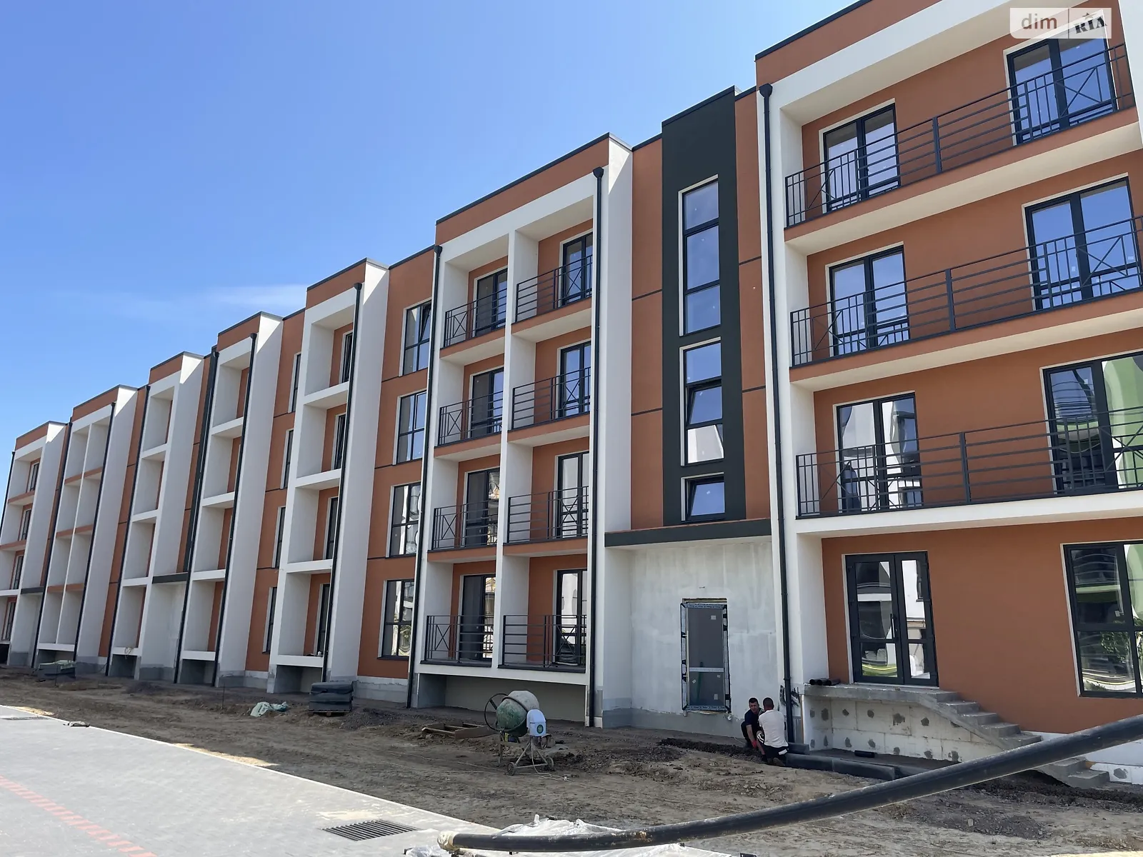 Продается 2-комнатная квартира 55 кв. м в Гостомеле, ул. Украинская, 12/3 - фото 1
