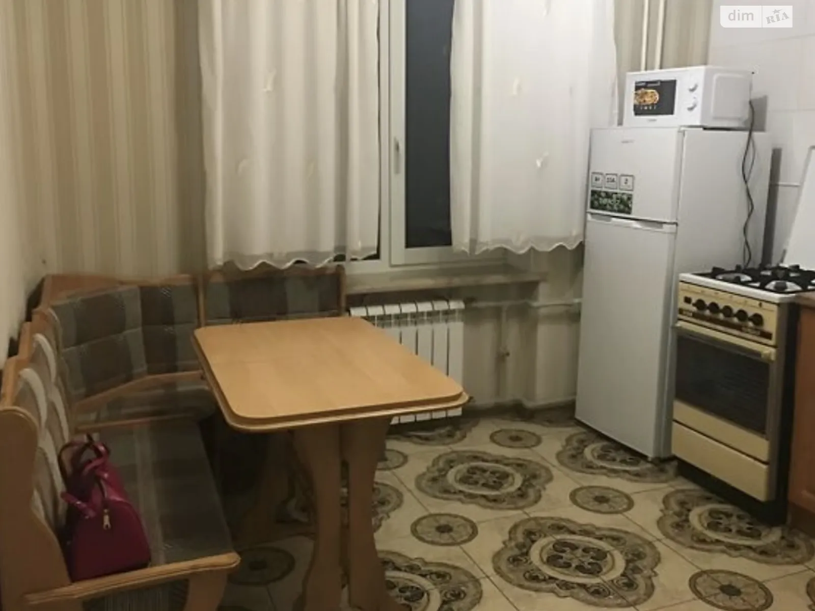 Продается 1-комнатная квартира 40 кв. м в Хмельницком, ул. Зализняка Максима - фото 1