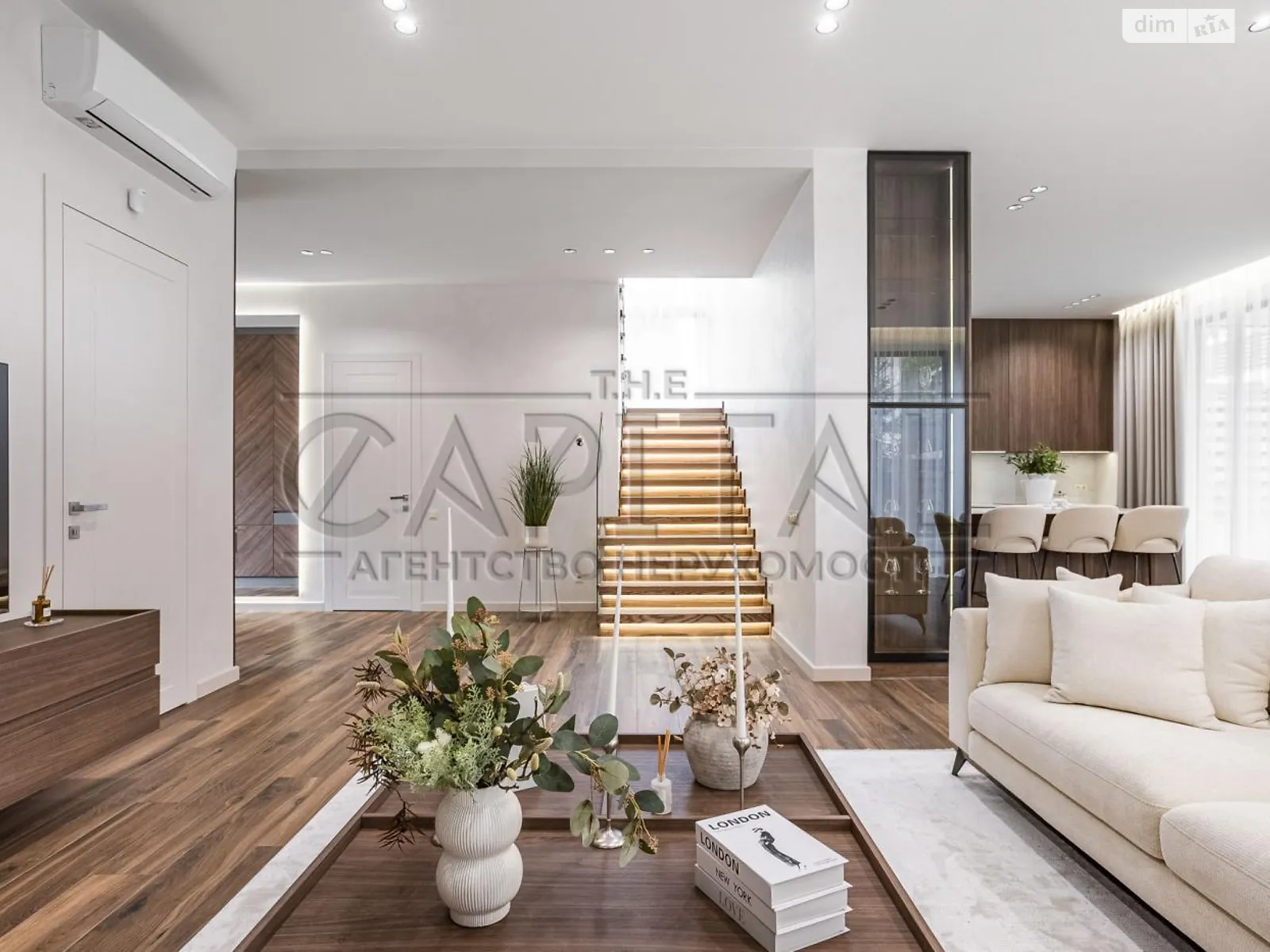 Продается дом на 2 этажа 291 кв. м с верандой, цена: 750000 $ - фото 1
