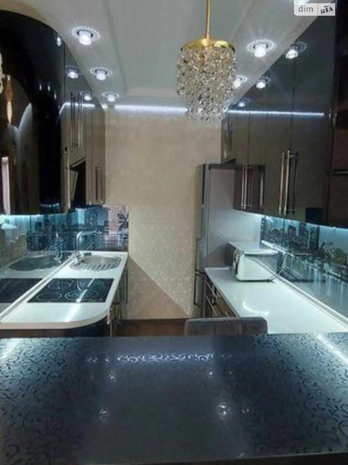 Продается 2-комнатная квартира 40 кв. м в Киеве, ул. Регенераторная, 4 - фото 1