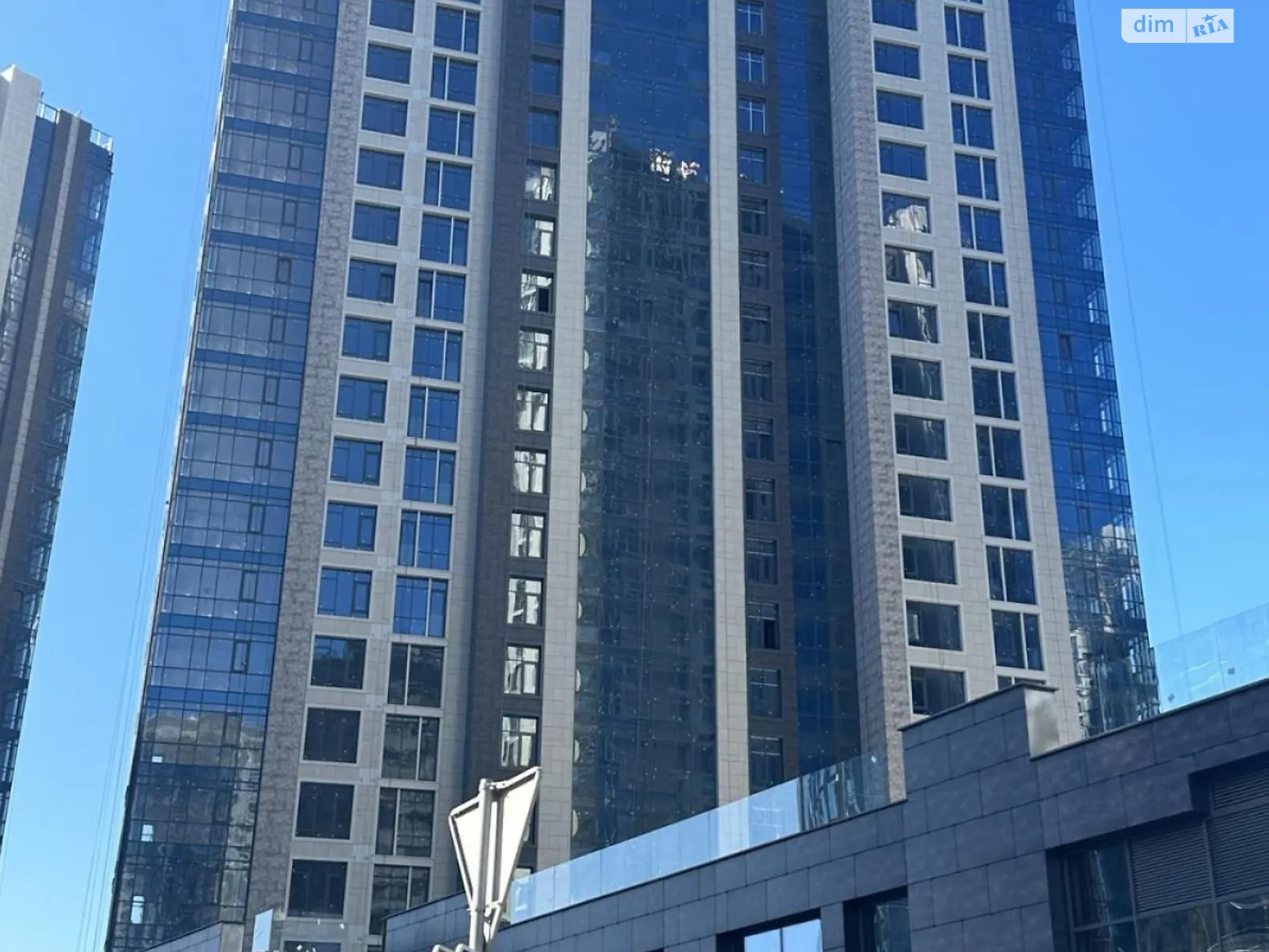 Продается 1-комнатная квартира 57.32 кв. м в Киеве, ул. Андрея Верхогляда(Драгомирова), 7 - фото 1