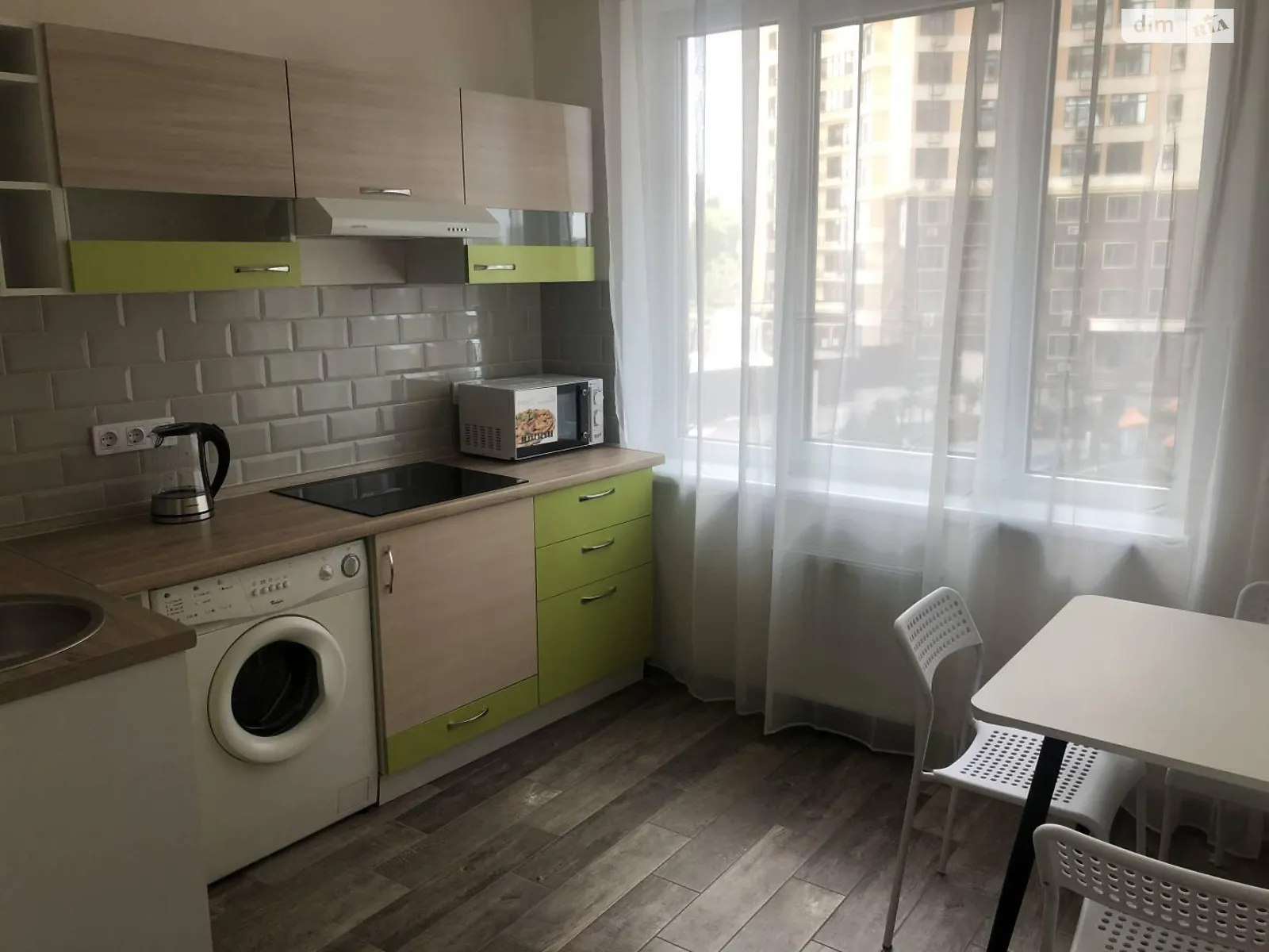 Продается 1-комнатная квартира 39.3 кв. м в Одессе, ул. Валерия Самофалова - фото 1