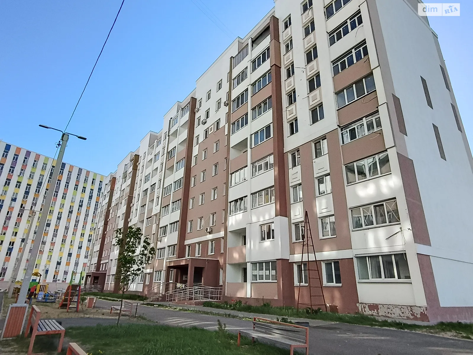 Продается 1-комнатная квартира 36 кв. м в Харькове, ул. Академика Барабашова, 10 - фото 1