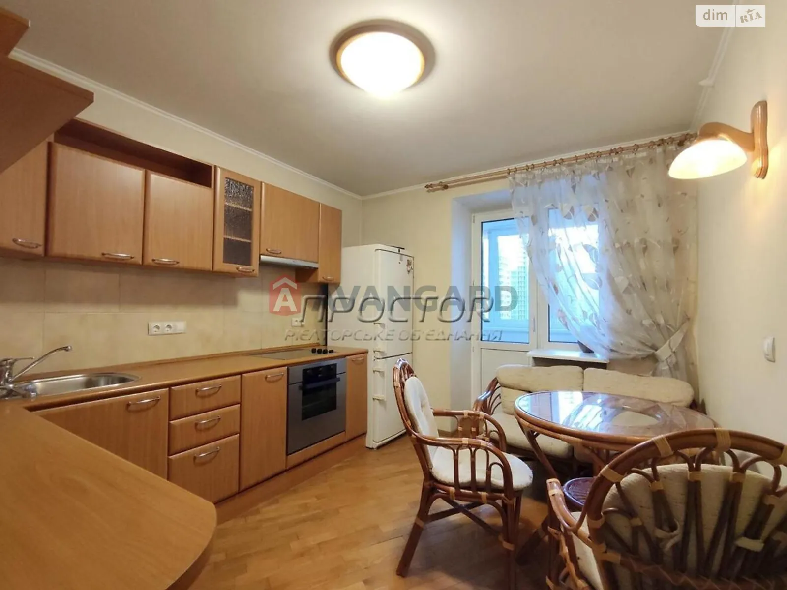 Продается 1-комнатная квартира 42 кв. м в Киеве, ул. Андрея Верхогляда(Драгомирова), 2 - фото 1