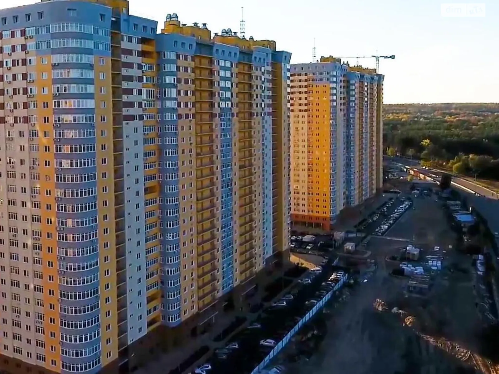 Продається 4-кімнатна квартира 126 кв. м у Києві, вул. Юрія Кондратюка, 1 - фото 1