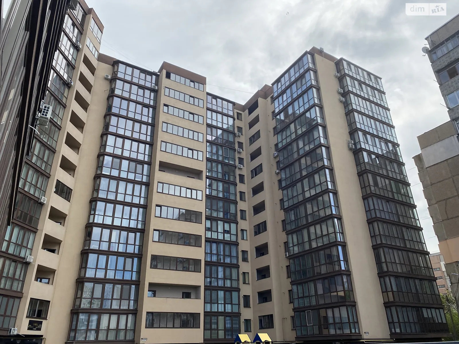 Продается 2-комнатная квартира 58 кв. м в Виннице, ул. Пирогова - фото 1