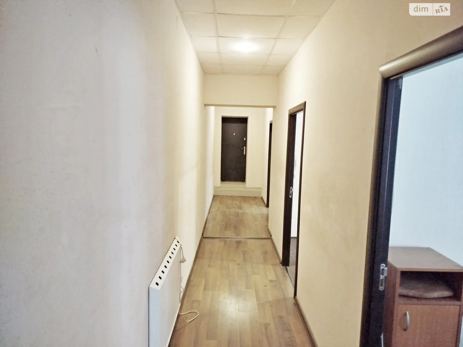 Здається в оренду офіс 25 кв. м в бізнес-центрі, цена: 8800 грн - фото 1