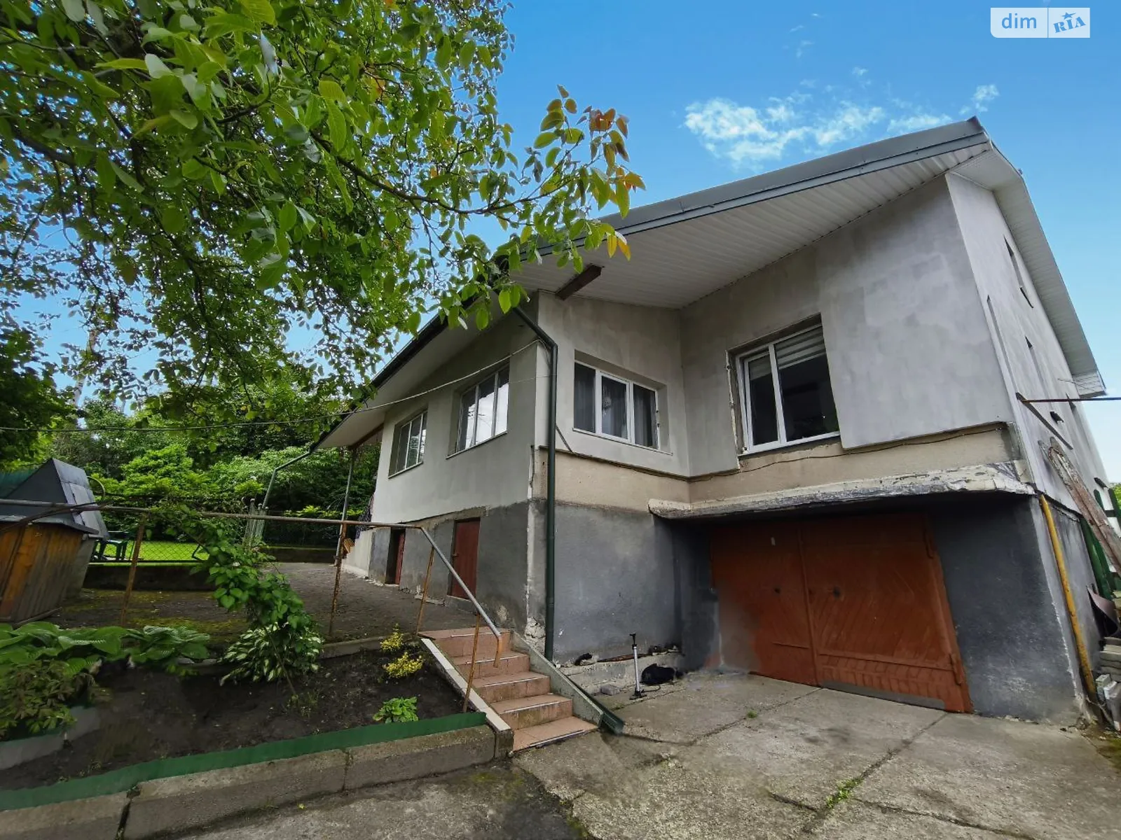 Продается дом на 2 этажа 116 кв. м с подвалом, цена: 100000 $ - фото 1