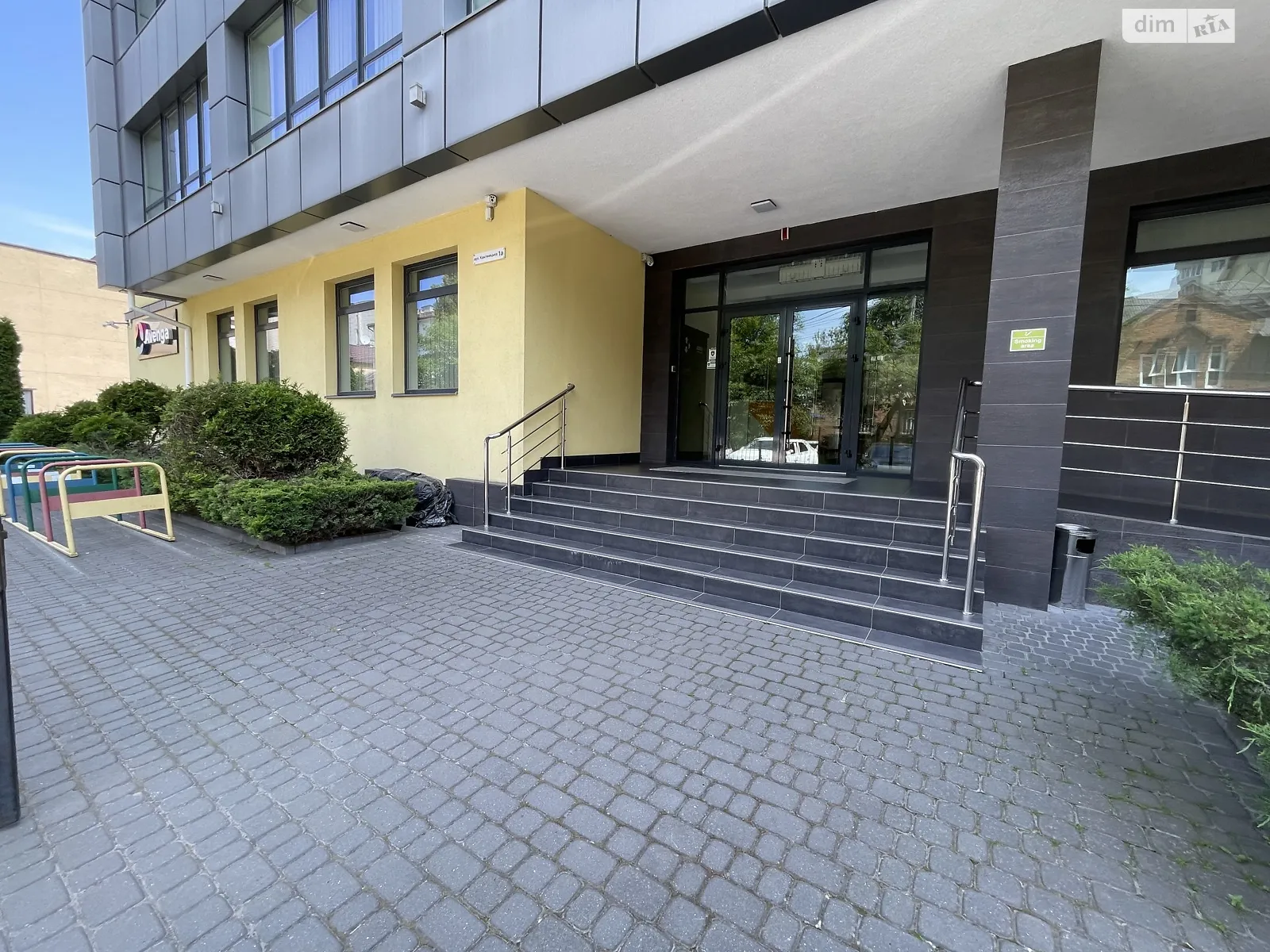Здається в оренду офіс 214 кв. м в бізнес-центрі, цена: 2140 $ - фото 1