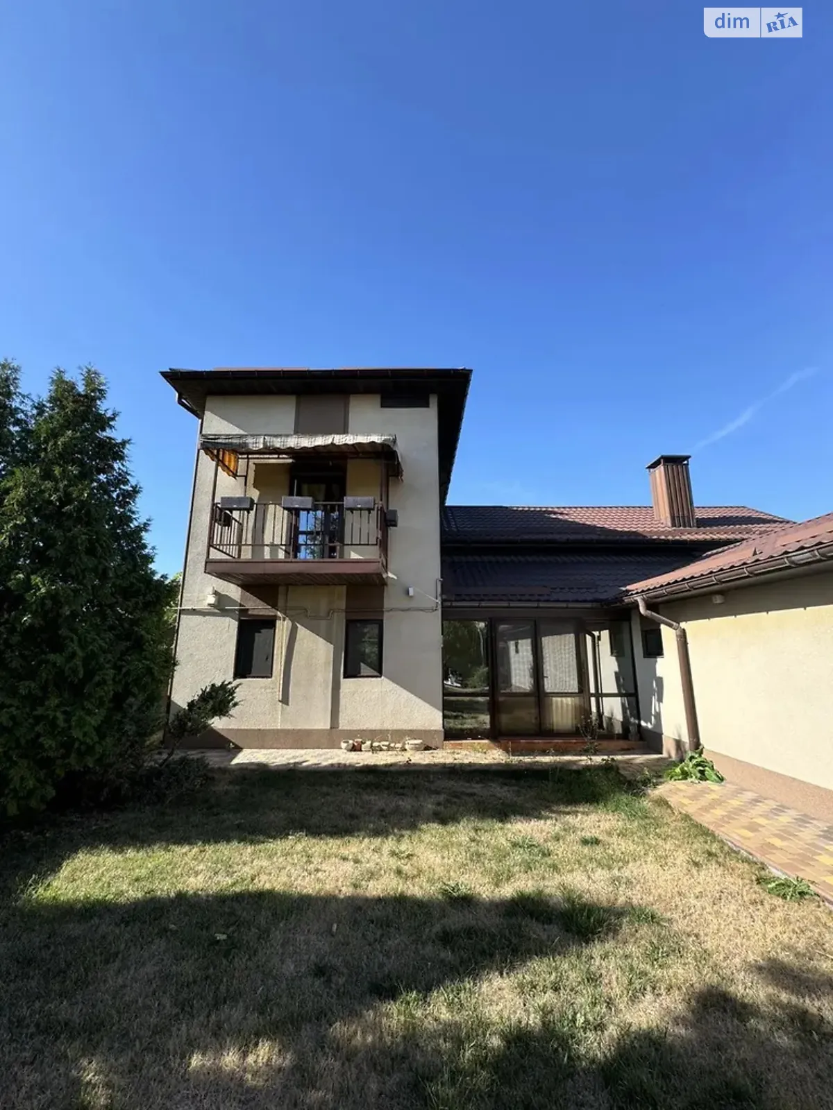 Продается дом на 2 этажа 210 кв. м с гаражом, цена: 165000 $ - фото 1