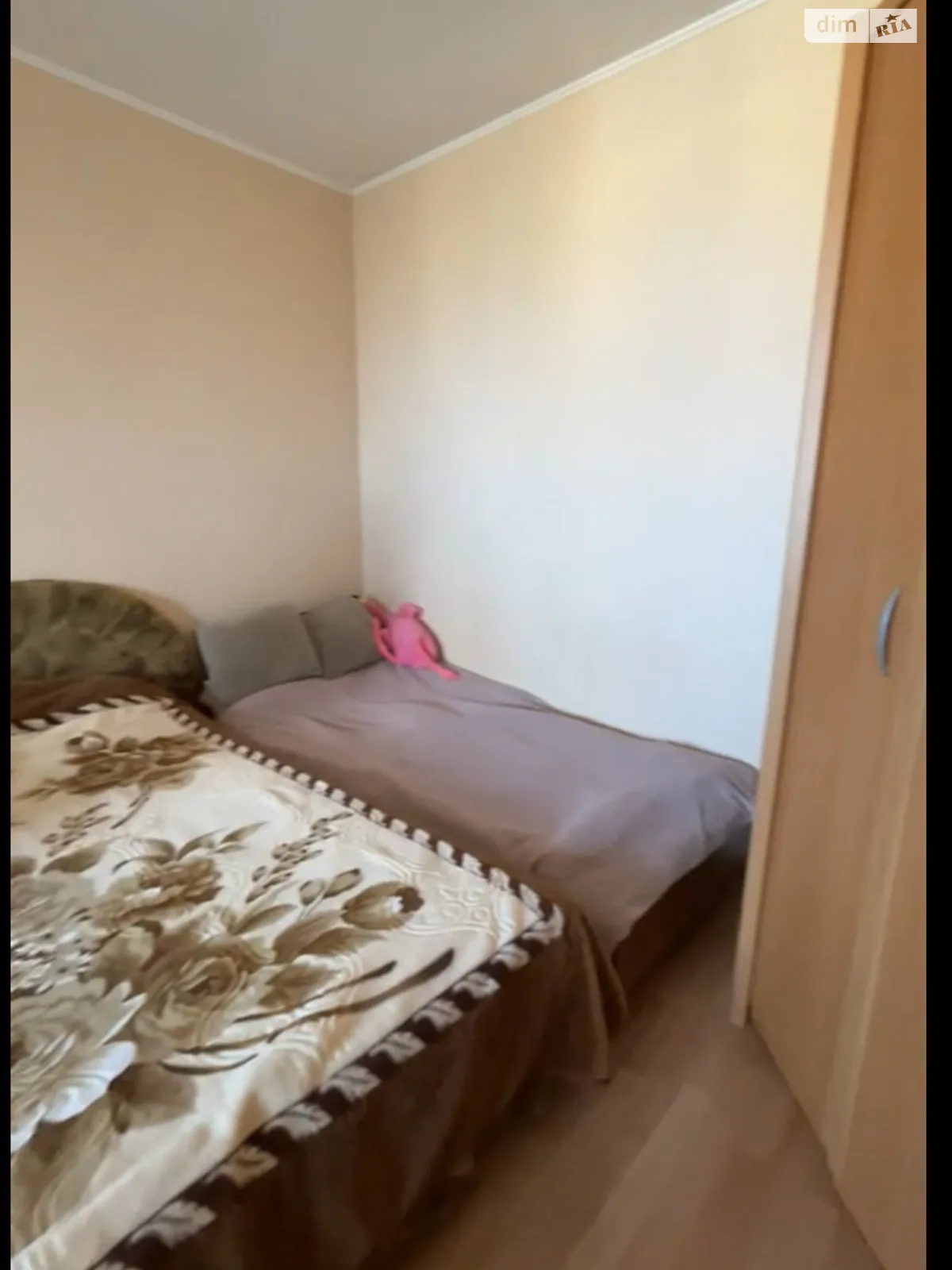 Продается 1-комнатная квартира 50.8 кв. м в Черноморске, ул. Парусная, 1Г - фото 1