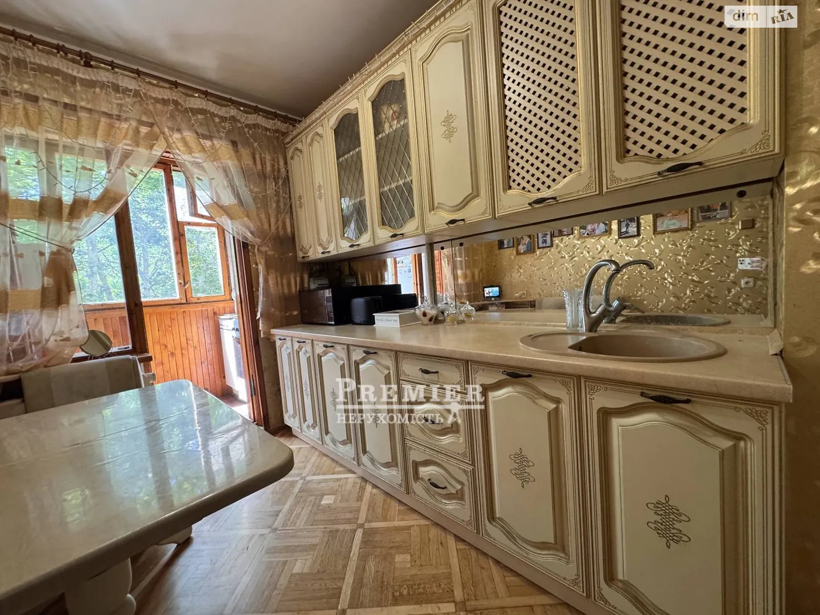 Продається 3-кімнатна квартира 62 кв. м у Одесі, вул. Академіка Заболотного - фото 1