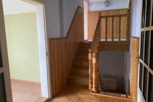 Куплю дом в Мукачеве без посредников