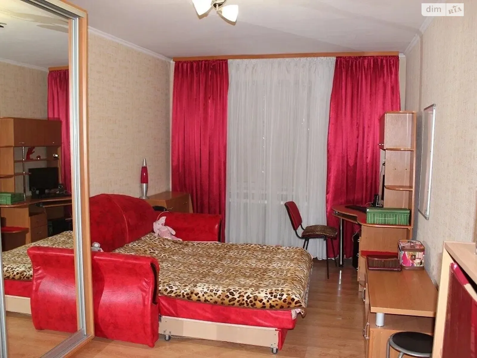 Сдается в аренду 1-комнатная квартира 36 кв. м в Киеве, ул. Депутатская, 25 - фото 1