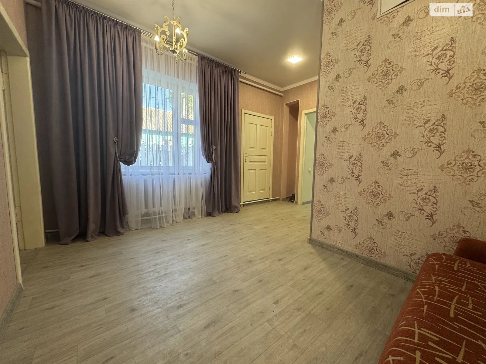 Продается часть дома 56 кв. м с подвалом, цена: 50000 $ - фото 1