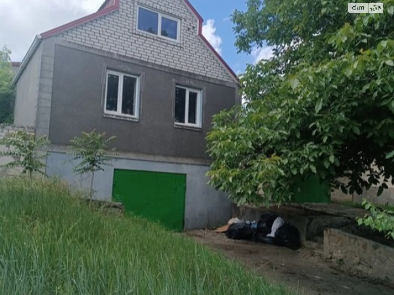 Продается дом на 2 этажа 254.9 кв. м с участком, цена: 41000 $ - фото 1