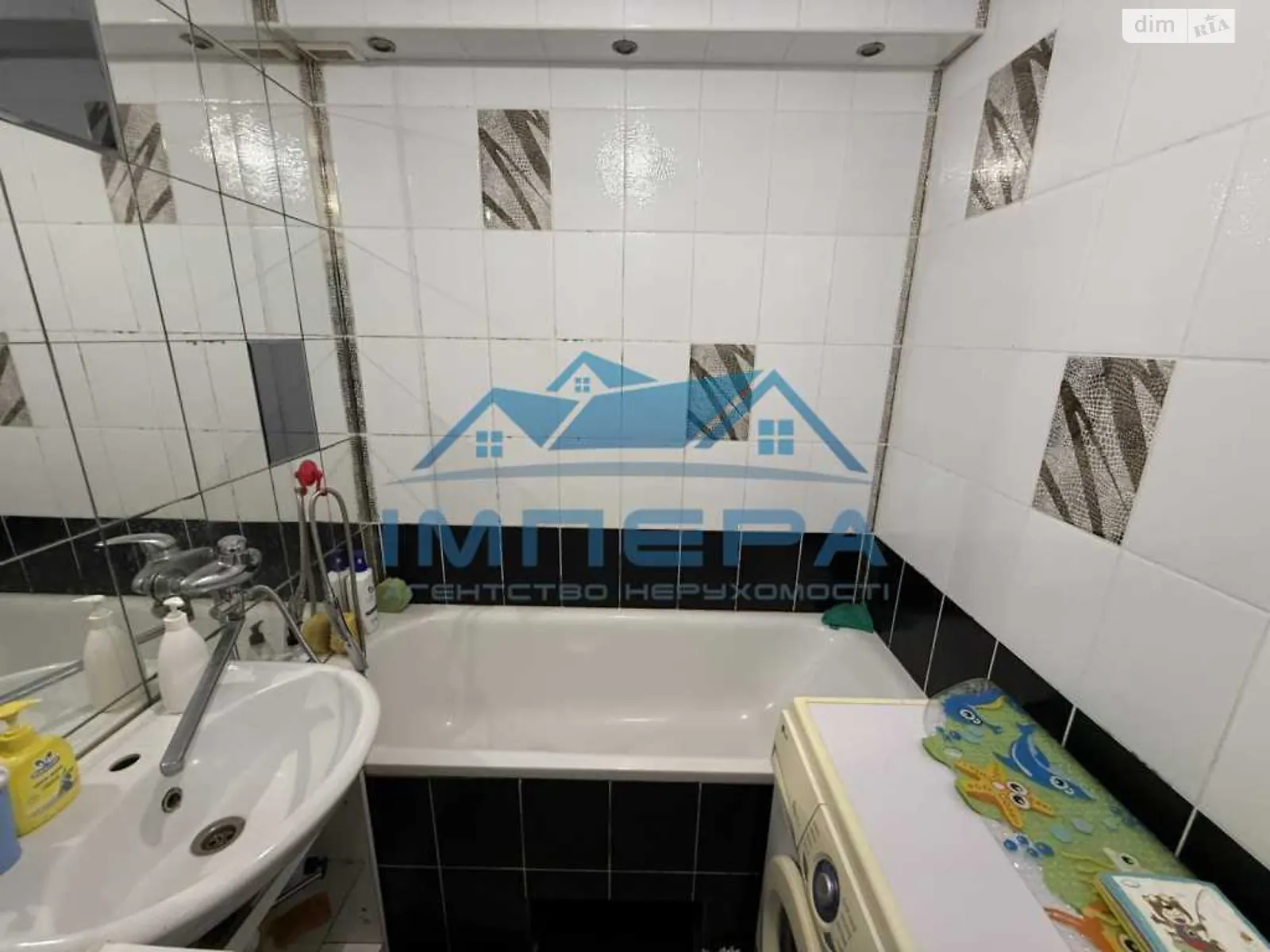 Продається 2-кімнатна квартира 58 кв. м у Полтаві, вул. Огнівська - фото 1