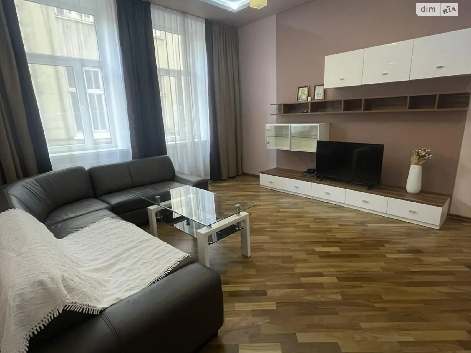 Сдается в аренду 3-комнатная квартира 100 кв. м в Львове, ул. Листа Ференца, 2 - фото 1