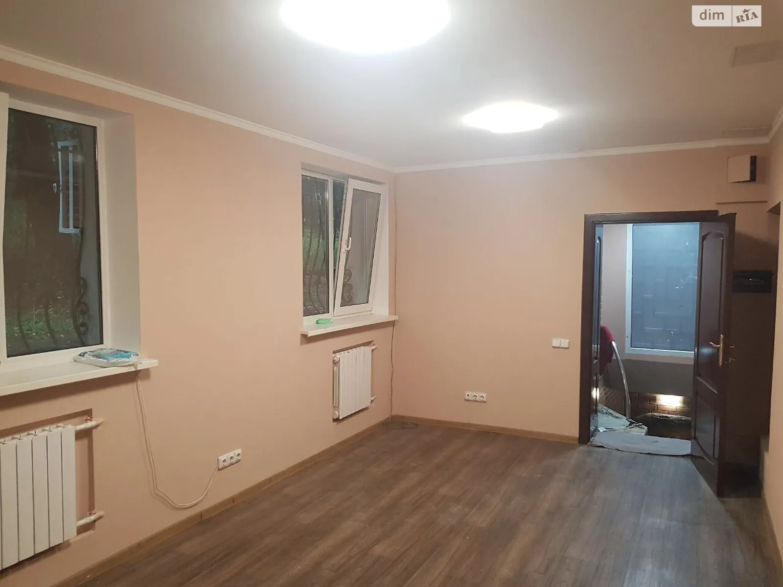 Продается помещения свободного назначения 182.2 кв. м в 9-этажном здании, цена: 140000 $ - фото 1