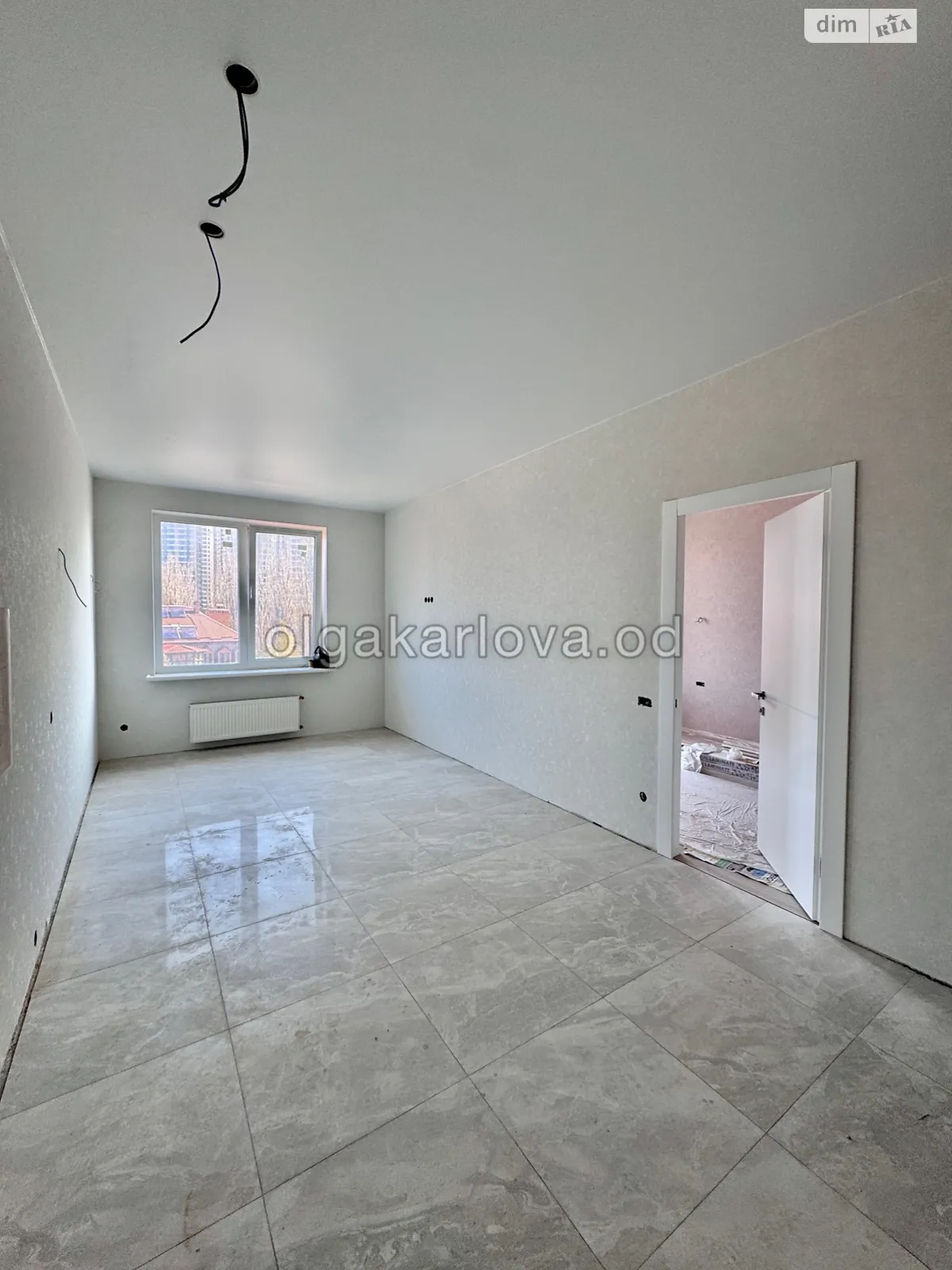 Продается 1-комнатная квартира 46.5 кв. м в Одессе, ул. Литературная, 8 - фото 1