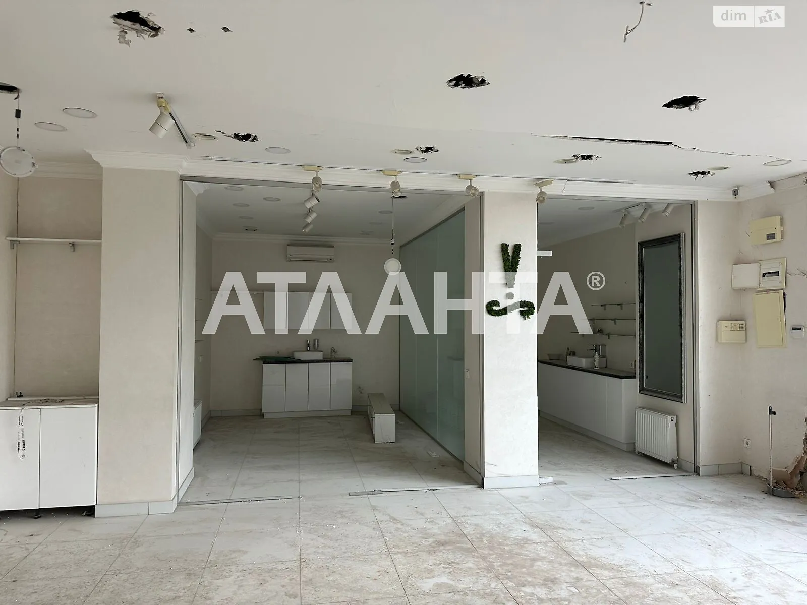 Продается объект сферы услуг 78 кв. м в 17-этажном здании, цена: 70000 $ - фото 1