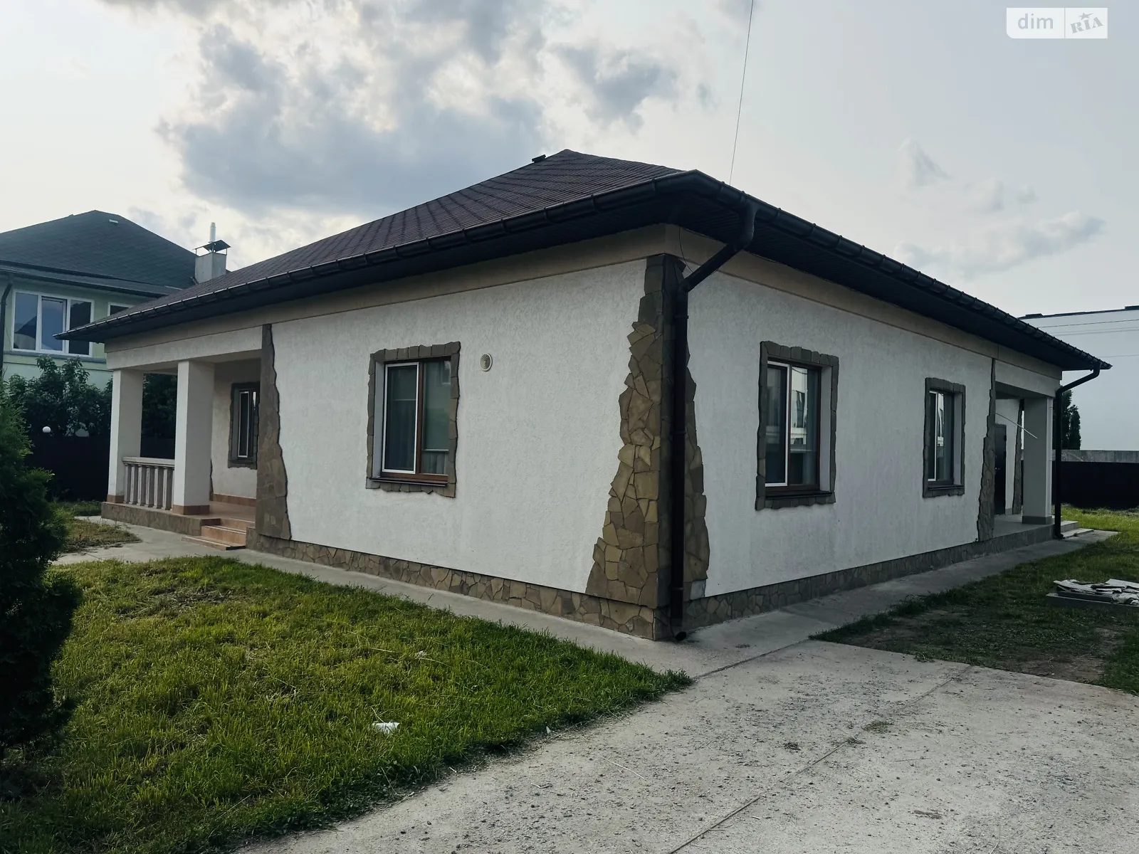 Продается одноэтажный дом 138 кв. м с террасой, цена: 99000 $ - фото 1