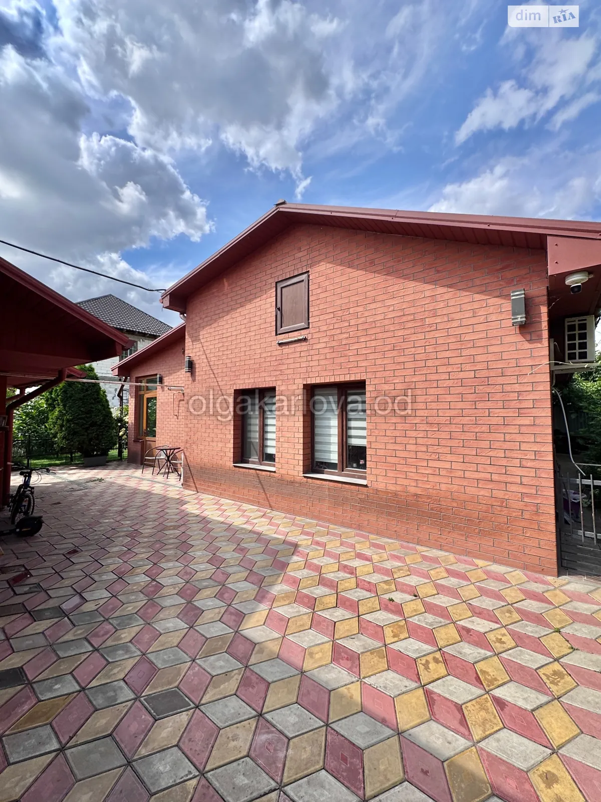 Продается одноэтажный дом 100 кв. м с беседкой, цена: 169000 $ - фото 1