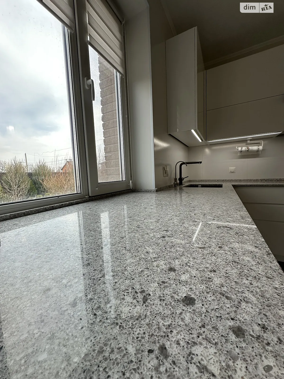 Продается дом на 2 этажа 267.8 кв. м с подвалом, цена: 245000 $ - фото 1
