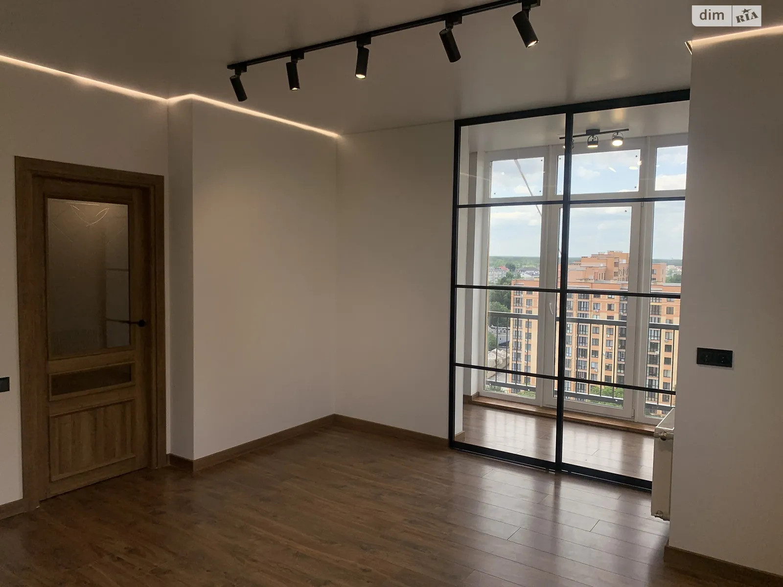 Продается 2-комнатная квартира 60.5 кв. м в Житомире, пр. Шпаковский - фото 1