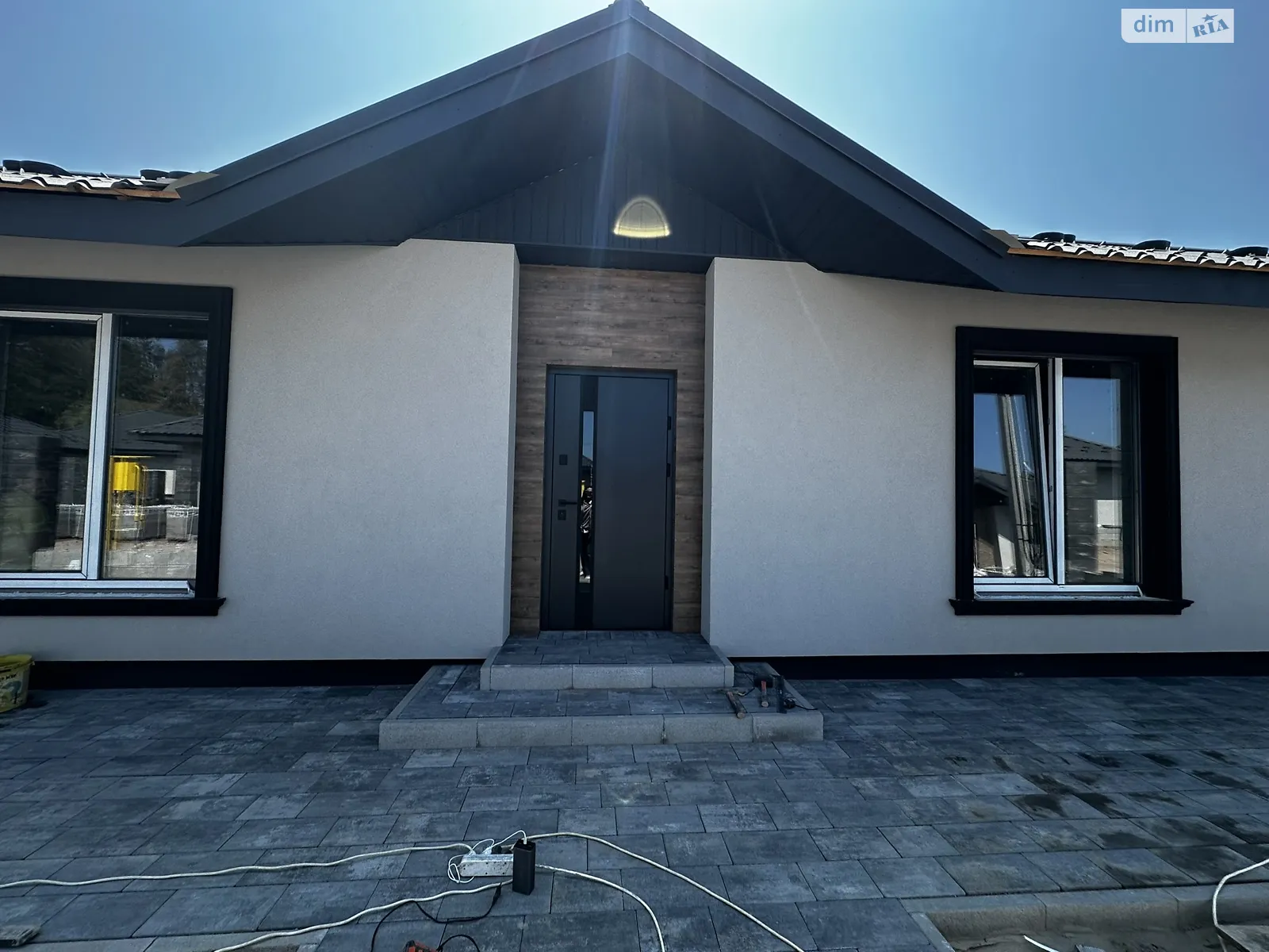 Продається одноповерховий будинок 100 кв. м з каміном, цена: 84000 $ - фото 1