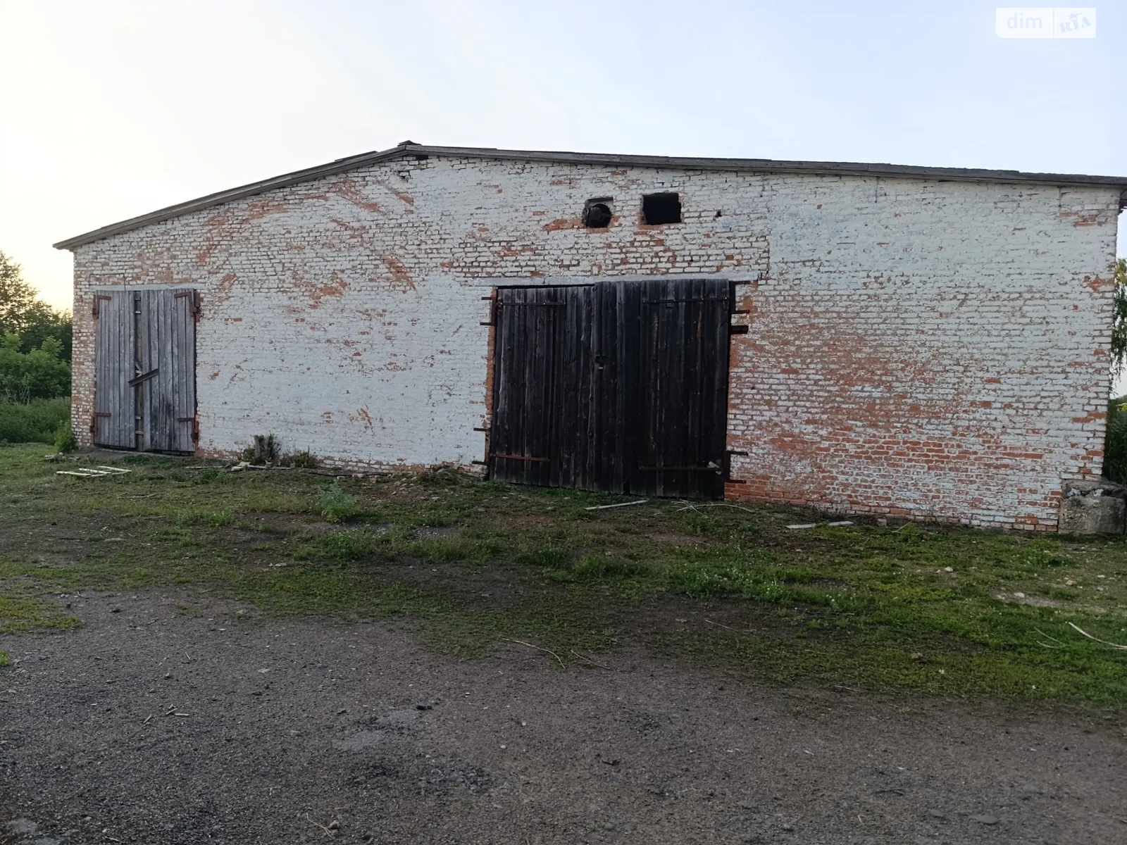 Сдается в аренду объект сферы услуг 300 кв. м в 1-этажном здании, цена: 100 грн - фото 1