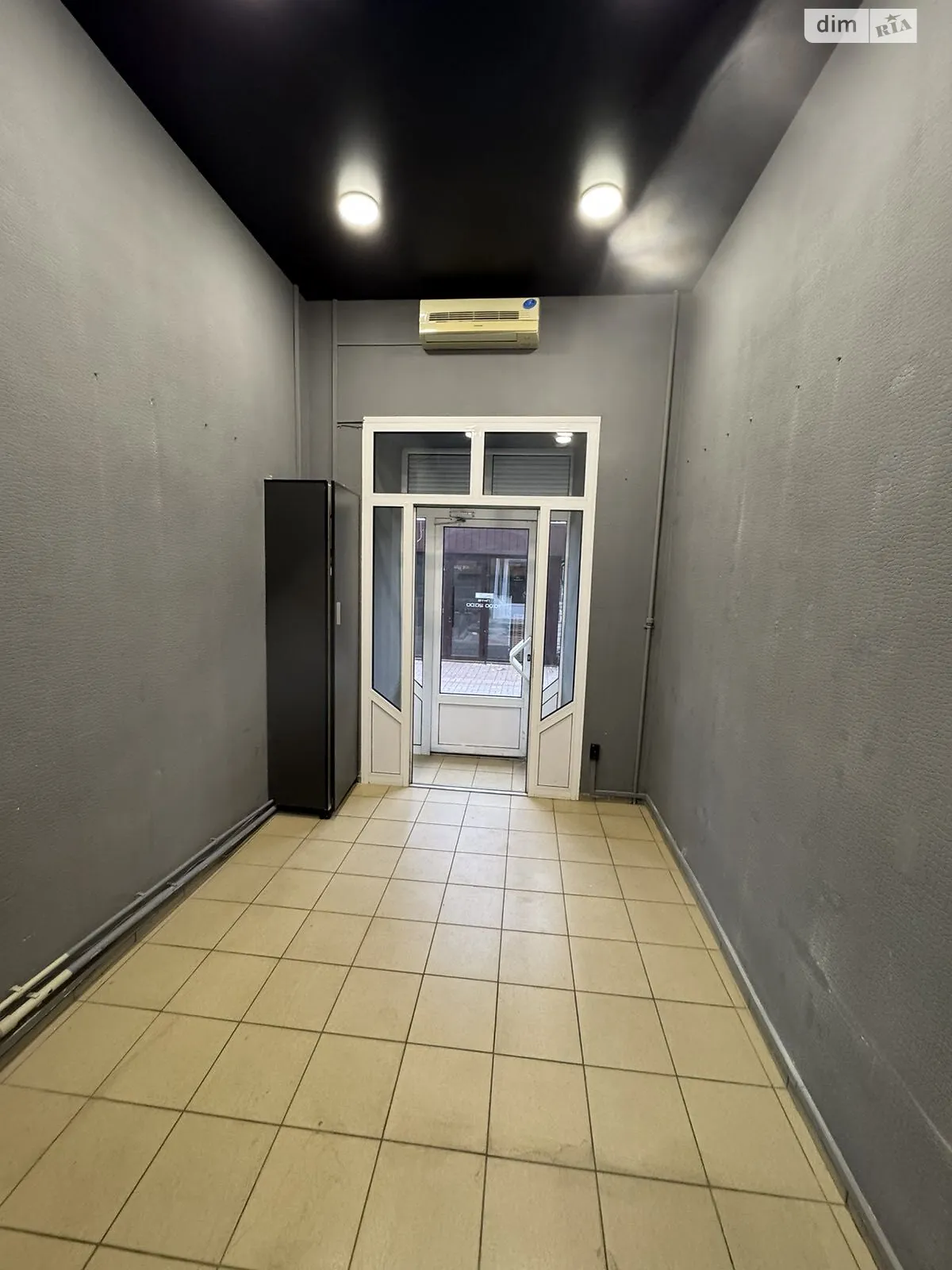 Здається в оренду приміщення вільного призначення 13 кв. м в 5-поверховій будівлі, цена: 11000 грн - фото 1