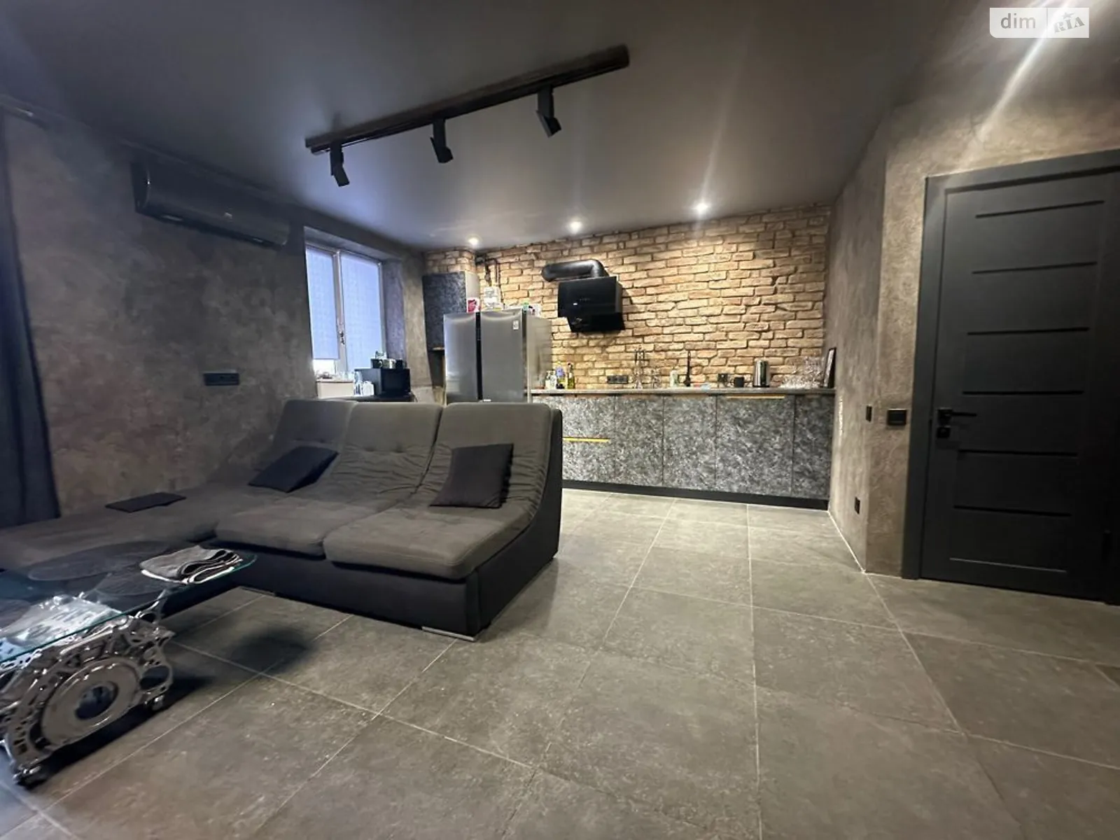 Продается 1-комнатная квартира 93.4 кв. м в, цена: 95999 $ - фото 1
